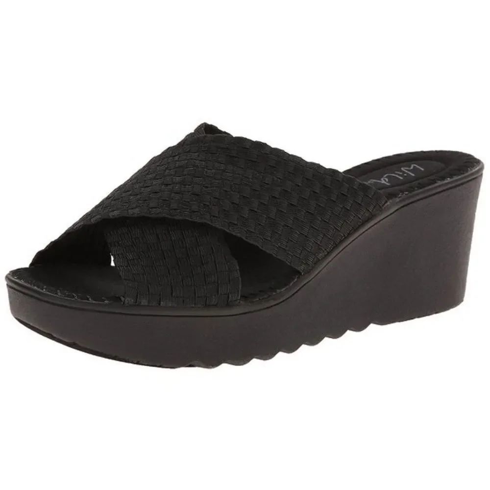 Wild Pair Women's Anaheim Platform Sandal